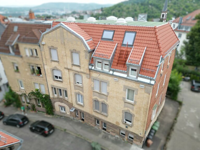 Mehrfamilienhaus - Stuttgart, Ost