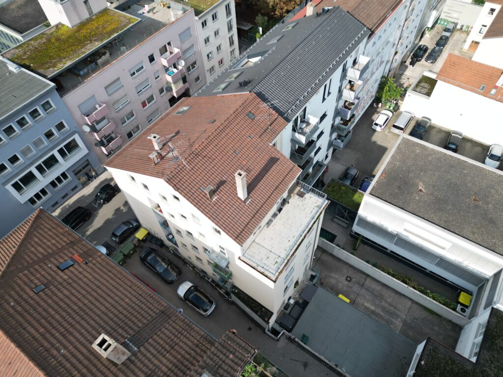 Erfolgreicher vermittelt: Mehrfamilienhaus in der Heusteigstraße 23, Stuttgart