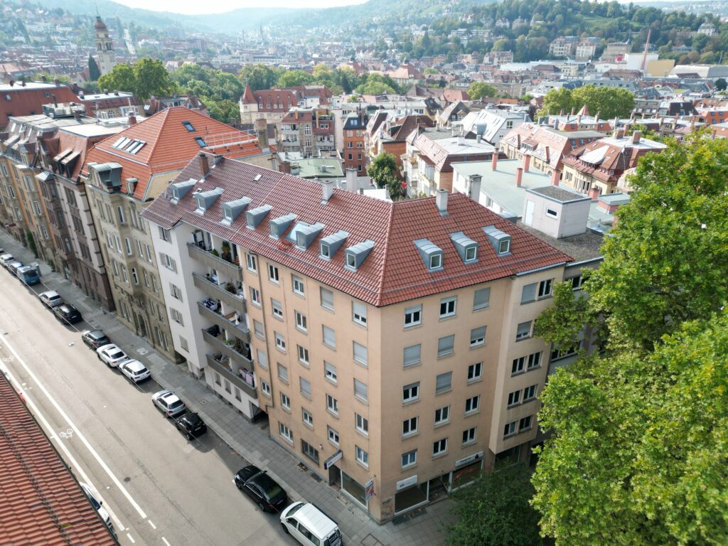 Erfolgreicher vermittelt: Mehrfamilienhaus in der Olgastraße 122, Stuttgart